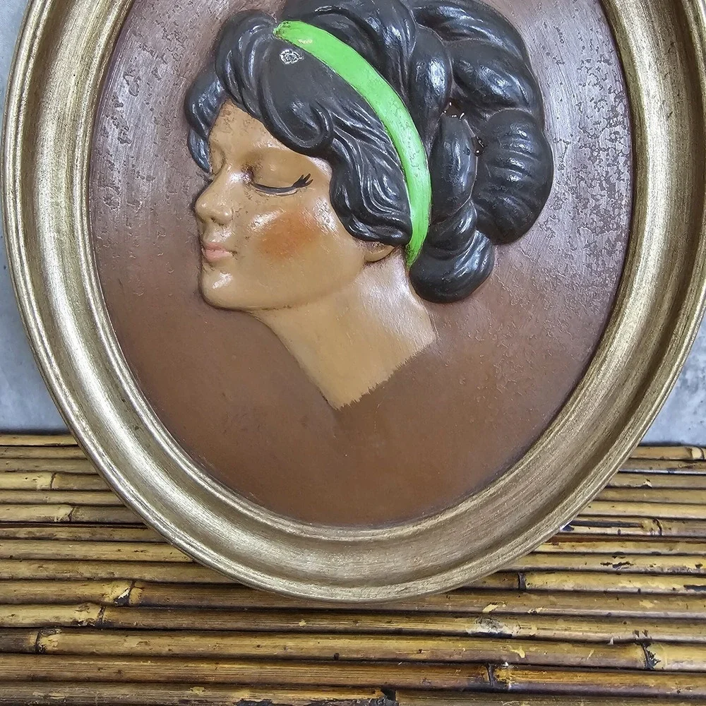 Vintage Art Deco Erma Gillilard‎ Duncan Lady Cameo Wall Plaque Chalkware Flapper